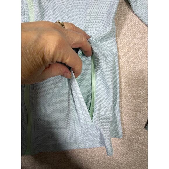 Tommy Bahama Women L Blue Lot of 2 Zip Front Long Sleeve Golf Performance Top - Picture 13 of 13